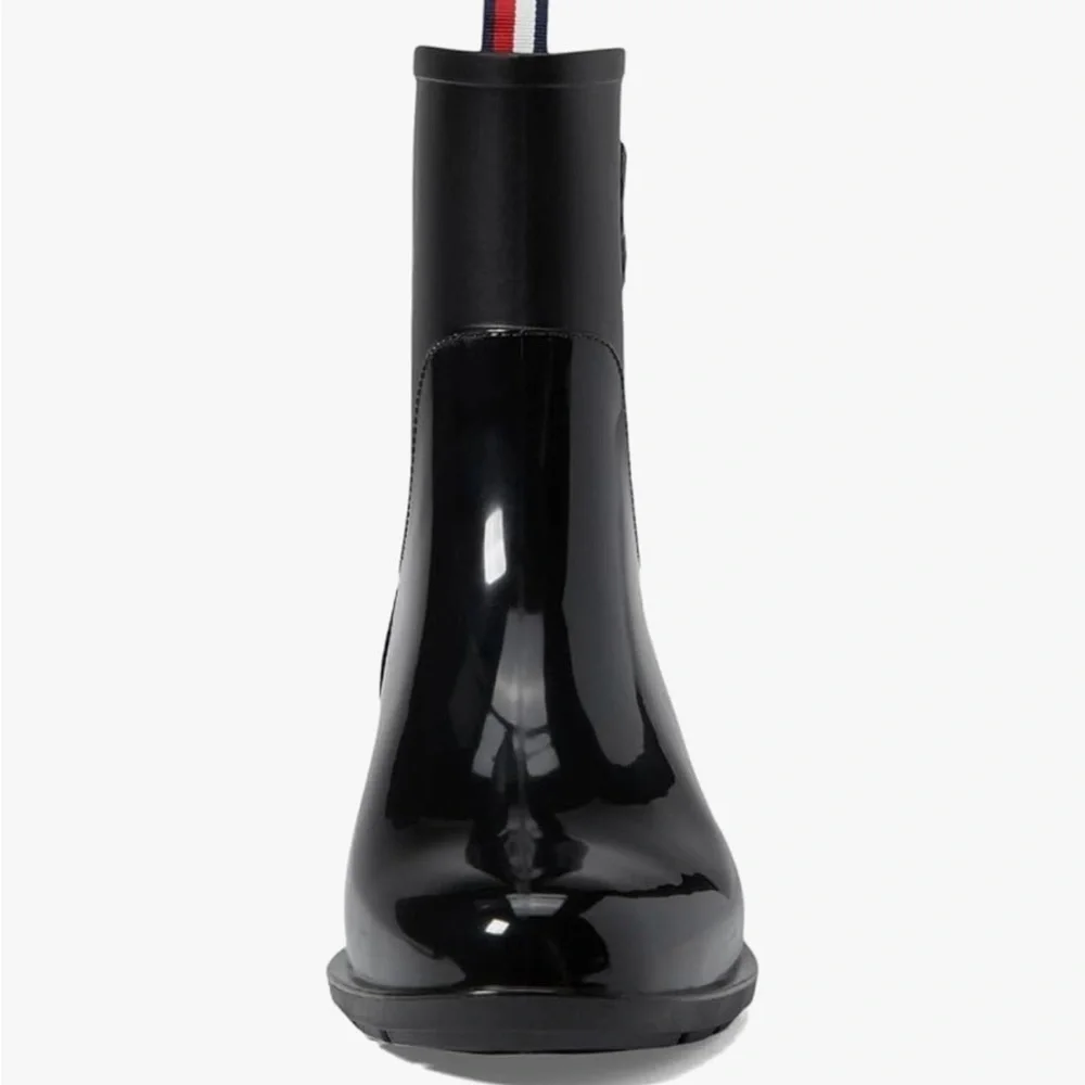 New Tommy Hilfiger Women's Kraig Rain Narrow Boots size 8